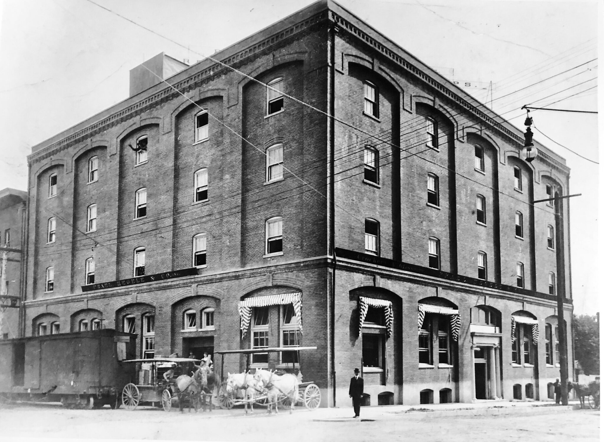 Guide to the Pearl District Live. Love it. Find it. The Pearl.